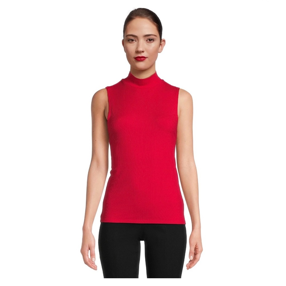 No boundaries juniors’ sleeveless mock neck T shirt